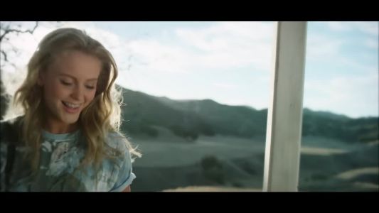 Zara Larsson - Weak Heart